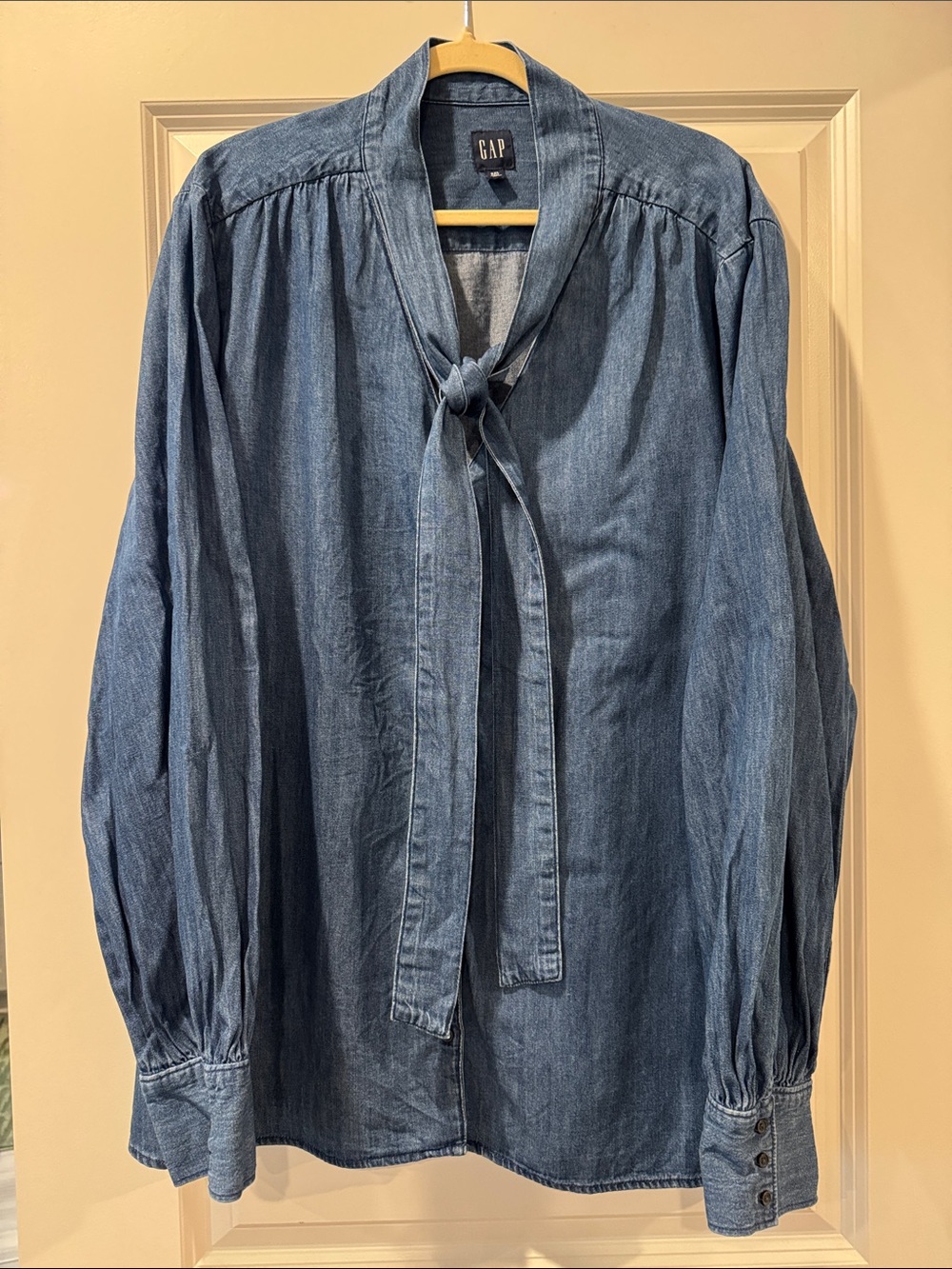GAP NWOT Denim Button Down Tie Neck Long Sleeve - XXL Tall - Picture 2 of 4